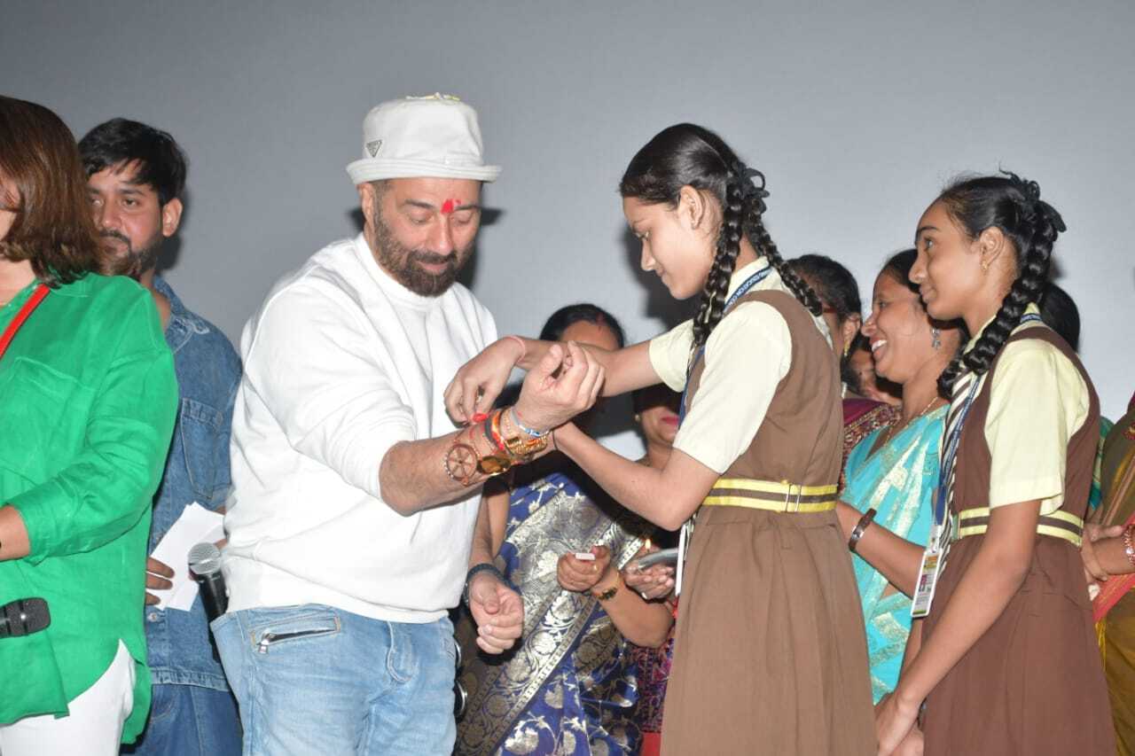 Young girls also tied rakhis to the superstar
